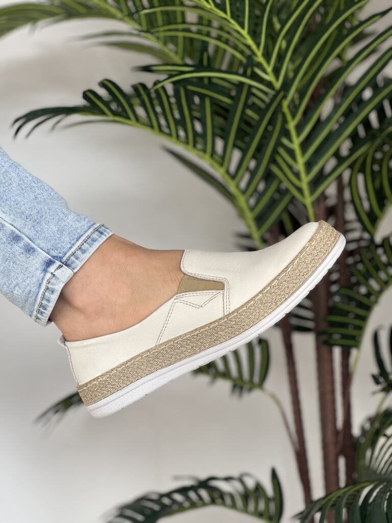 Wsuwane białe buty damskie skórzane Wasak 0644 - Styl smart casual
