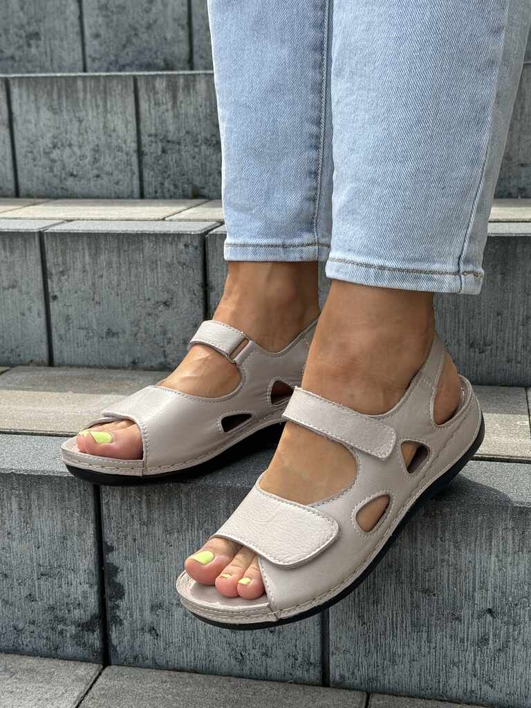 Szare skórzane sandały damskie na rzepy T. Sokolski L25-158 - Styl casualowy