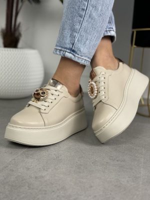 Beżowe sneakersy na platformie – Modne buty na grubej podeszwie Chebello 4411