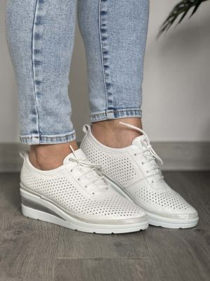 Ażurowe skórzane półbuty damskie na koturnieT.Sokolski AMI W24-150 - Styl casualowy