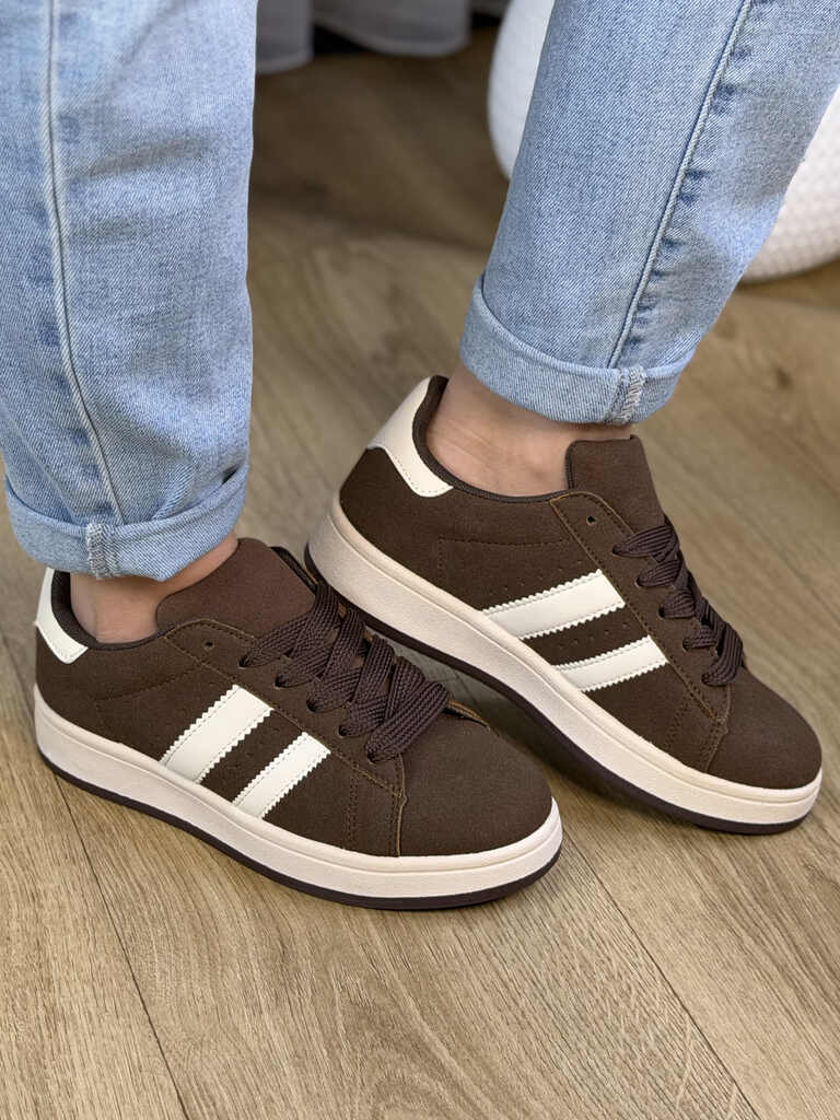 Brązowe buty damskie sportowe zamszowe 24037 - Styl sportowy
