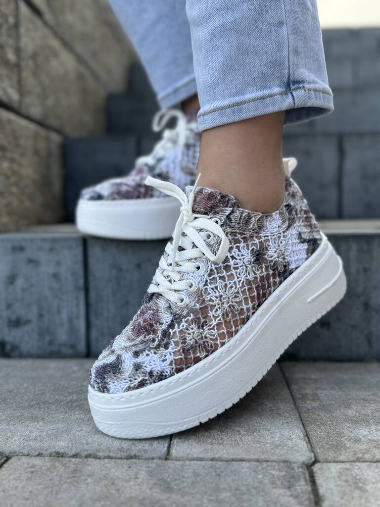 Koronkowe sneakersy damskie – Modne buty koronkowe T. Sokolski HEJ W503 - Na lato