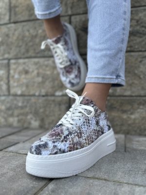 Koronkowe sneakersy damskie – Modne buty koronkowe T. Sokolski HEJ W503 - Styl casualowy