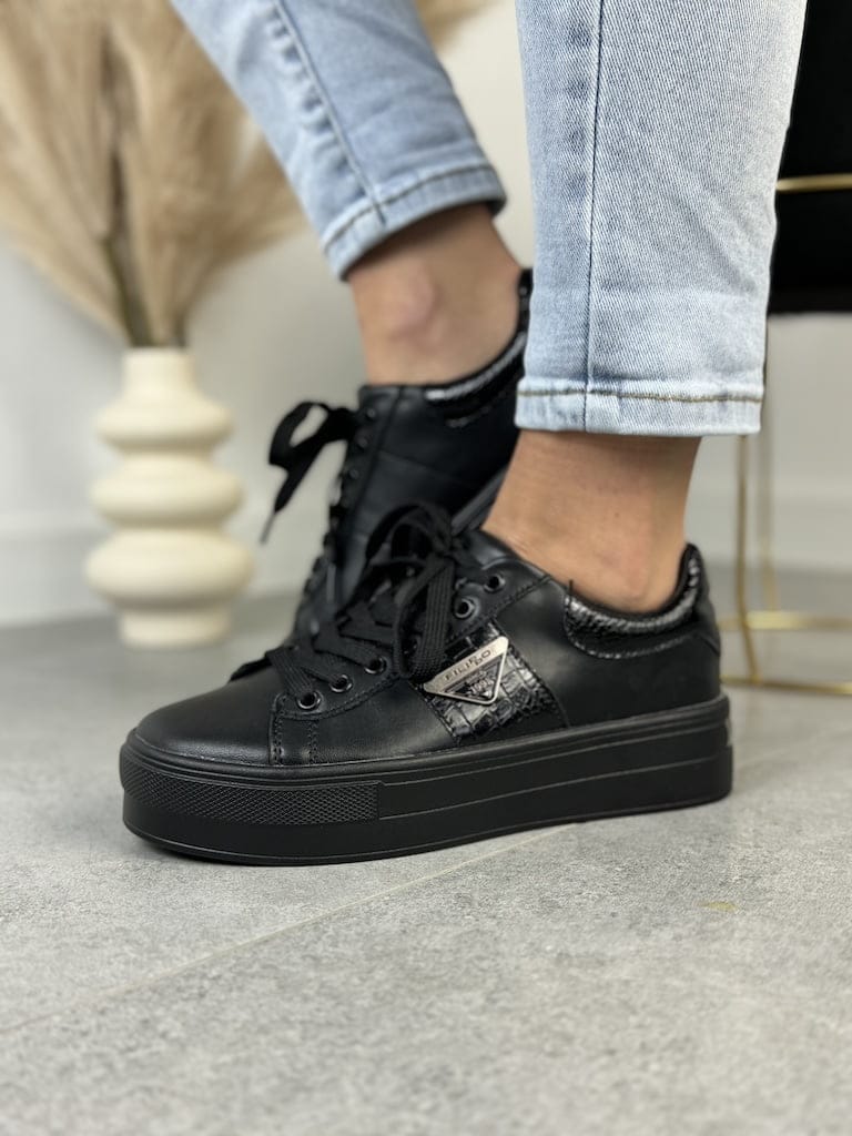 Czarne sneakersy na grubej podeszwie FILIPPO - Do spodni