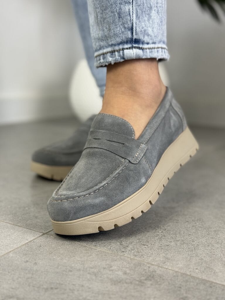 Szare Mokasyny 1334 Best-But Skóra – Modne buty skórzane damskie