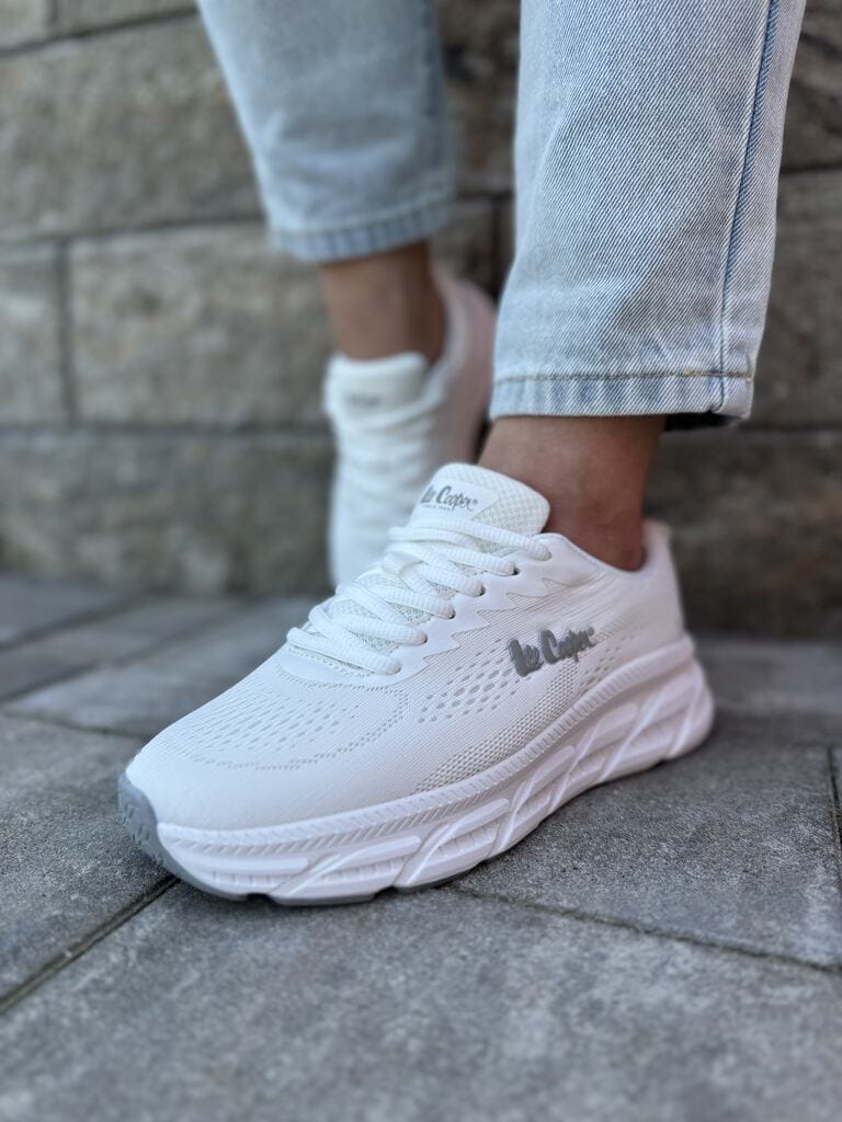 Białe buty damskie sportowe – Wygodne buty spotrowe Lee Cooper - Na lato