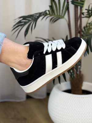 Czarne buty damskie sportowe zamszowe 24037 - Styl casualowy