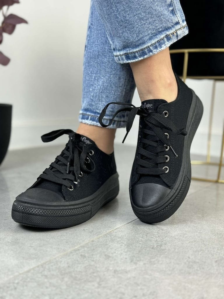 Trampki czarne LEE COOPER LCW-23-44-1624L - Styl casualowy