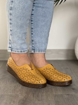 Ażurowe półbuty damskie żółte T.Sokolski TS W24-279 - Styl casualowy