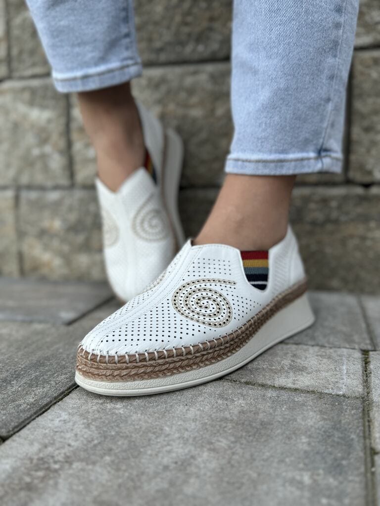 Skórzane komfortowe buty damskie – Wygodne półbuty damskie Loretta Vitale - Styl miejski