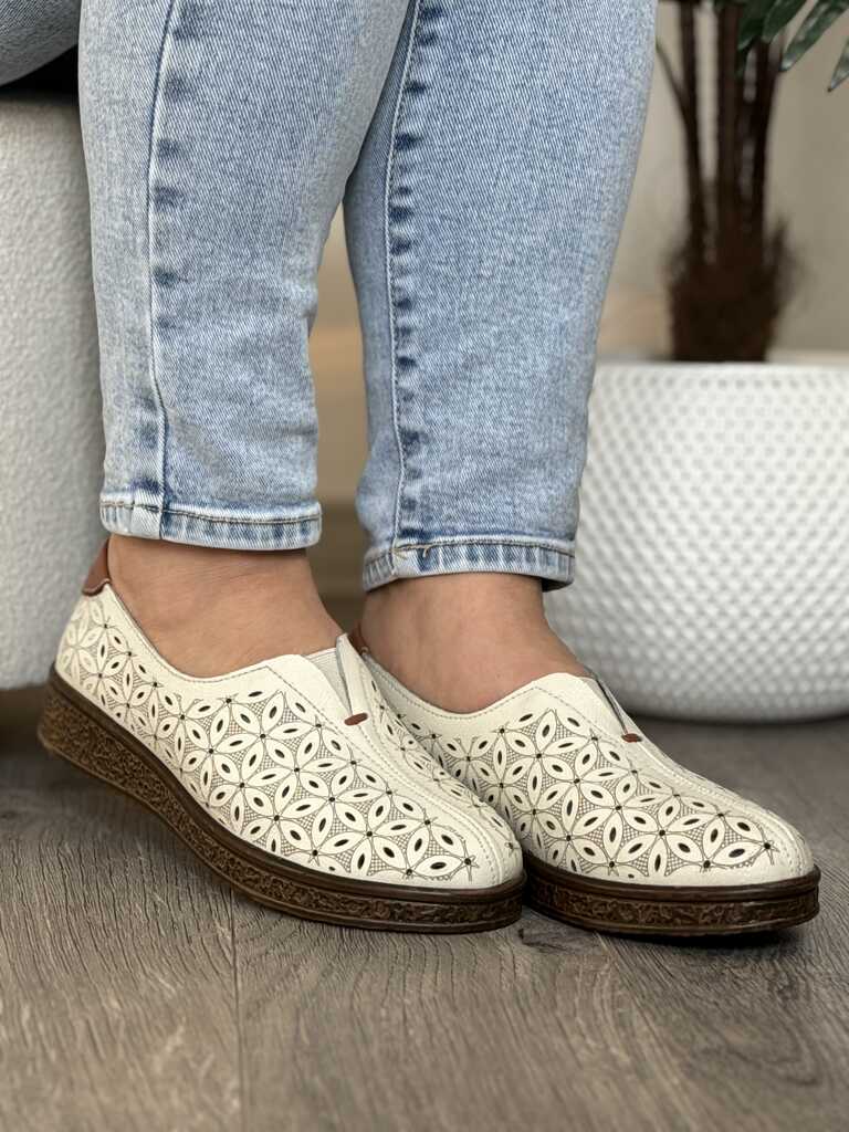 Ażurowe półbuty damskie beżowe T.Sokolski TS W24-279 - Do jeansów