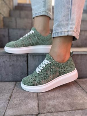 Miętowe buty koronkowe damskie – Modne buty na grubej podeszwie T. Sokolski - Styl sportowy
