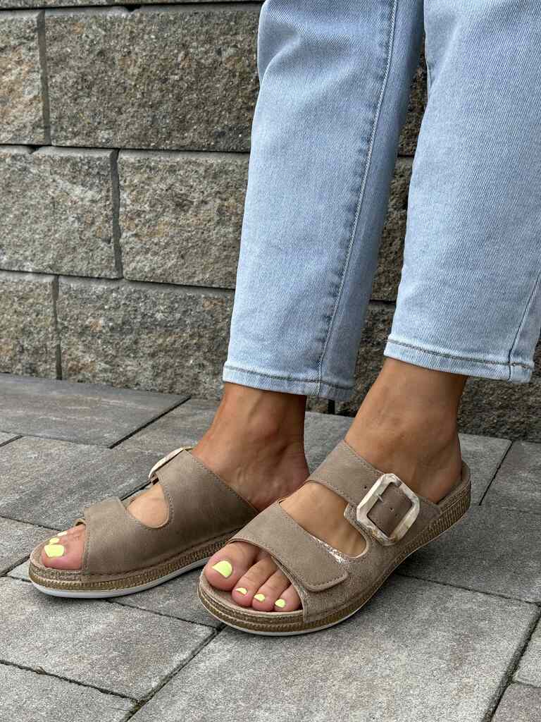 Brązowe klapki damskie Inblu MK000013 Jasny brąz - Styl casualowy