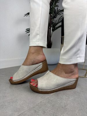 Inblu klapki damskie na wygodnym koturnie NG-02 - Styl casualowy