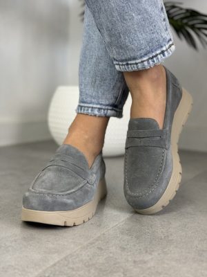 Szare Mokasyny 1334 Best-But Skóra – Modne buty skórzane damskie - Styl klasyczny