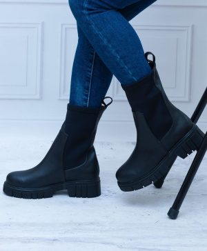 Wysokie Botki Damskie Na Grubej Podeszwie – Sztyblety Czarne Wauwane T.Sokolski - Styl elegancki