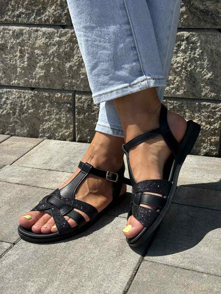 Czarne sandały damskie płaskie Piccadilly 418084 - Styl casualowy