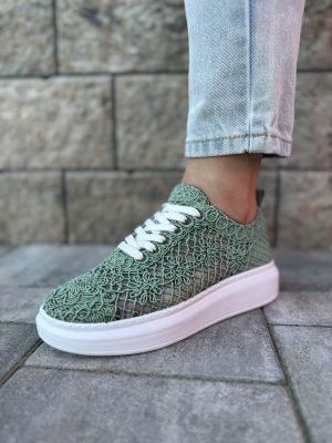 Miętowe buty koronkowe damskie – Modne buty na grubej podeszwie T. Sokolski - Styl casualowy