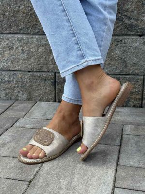 Złote płaskie klapki damskie 25-43324 Potocki - Styl casualowy