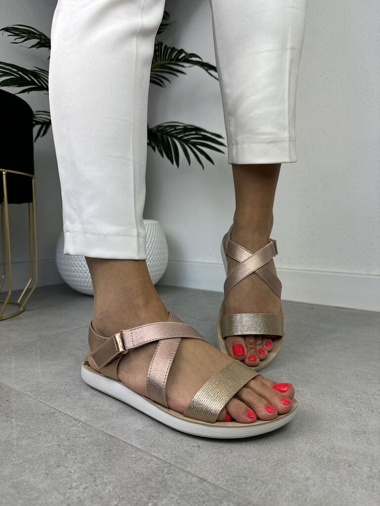 Złote sandały płaskie S.Barski SS210-6 - Do sukienki