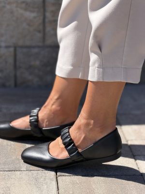 Czarne balerinki damskie z paskiem na przodzie Potocki 21373 - Styl elegancki