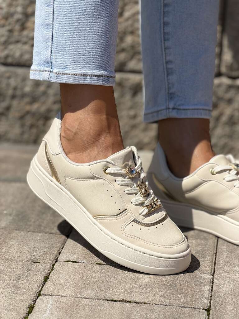 Komfortowe beżowe buty sportowe damskie Piccadilly 910010 - Do spodni