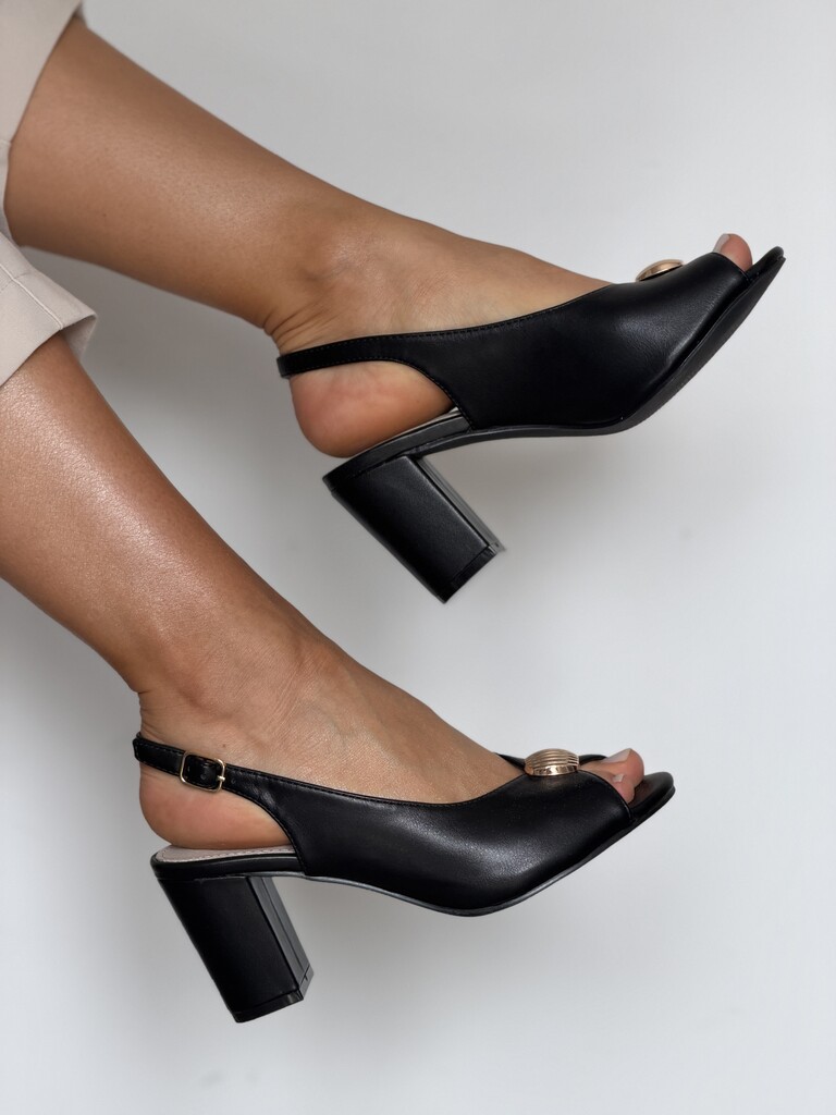 Białe sandały na niskim obcasie Goodin FL26404 - Styl elegancki