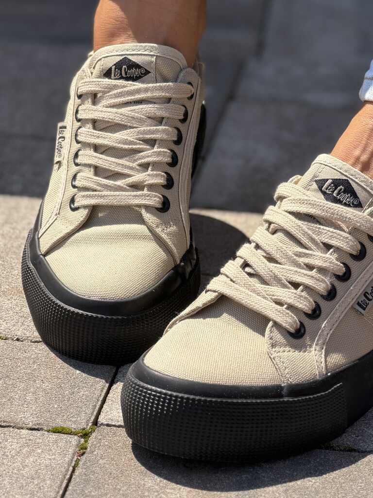 Beżowe trampki na grubej czarnej podeszwie Lee Copper 2721L - obrazek 10