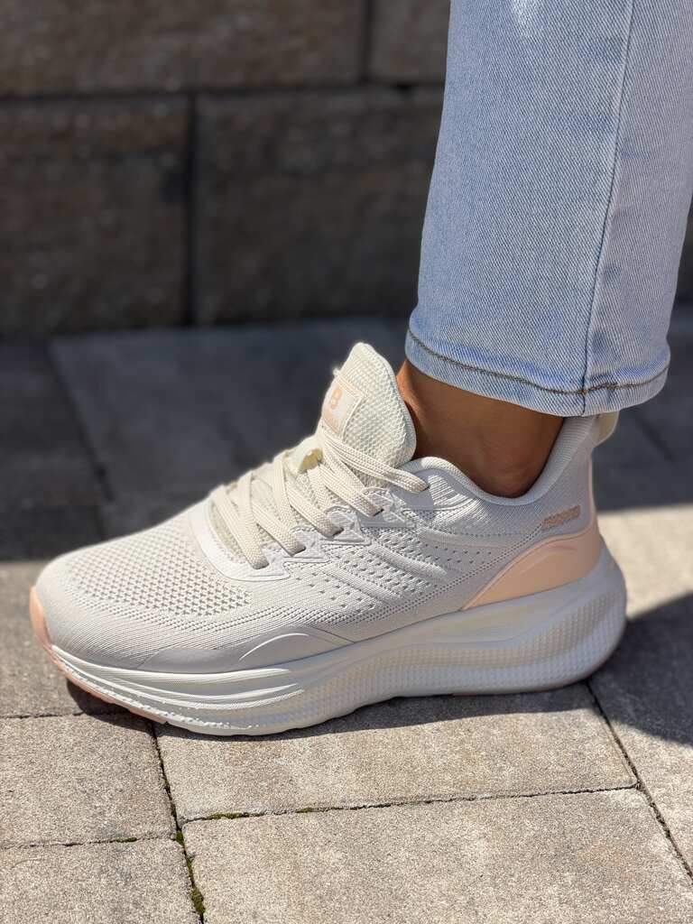 Buty soprtowe damskie lekkie do biegania wkładka memory foam McBraun 9899 - Do sukienki
