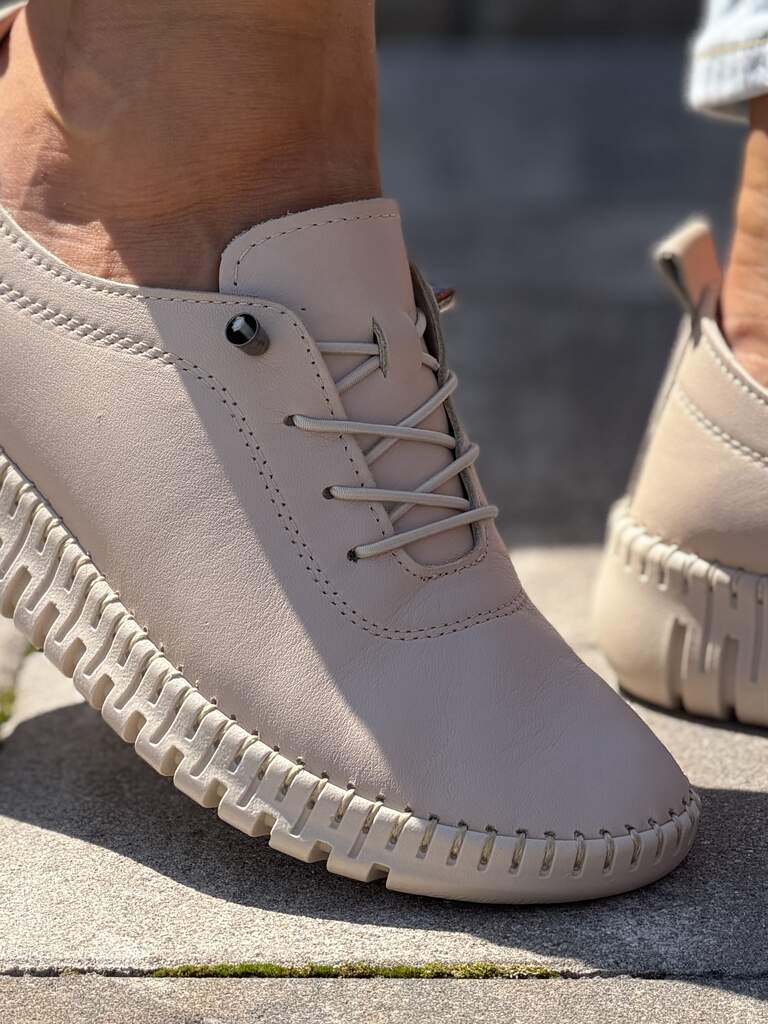 Złote skórzane półbuty damskie Filippo DP7810/26 - Do jeansów