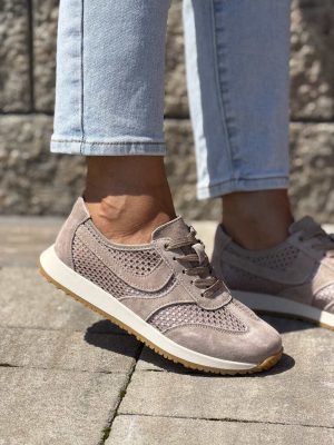Beżowe skórzane ażurowe sneakersy damskie Evento 26SP18-9817 - Na wiosnę