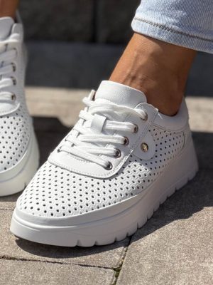 Białe ażurowe buty skórzane damskie Vinceza 79629 - Styl smart casual