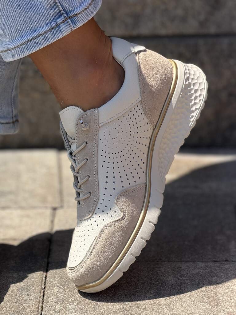Skórzane białe sneakersy na koturnie Filippo DP7605/26 - Styl miejski