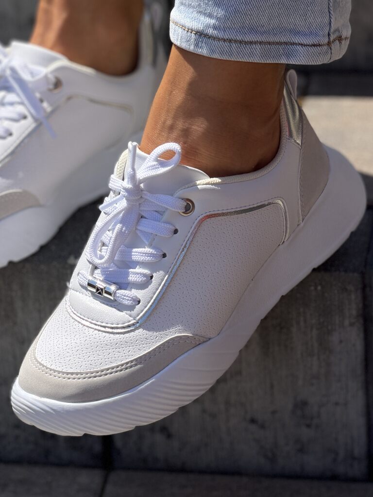 Białe lekkie sneakersy damskie Piccadilly 939018-1 - Na wiosnę