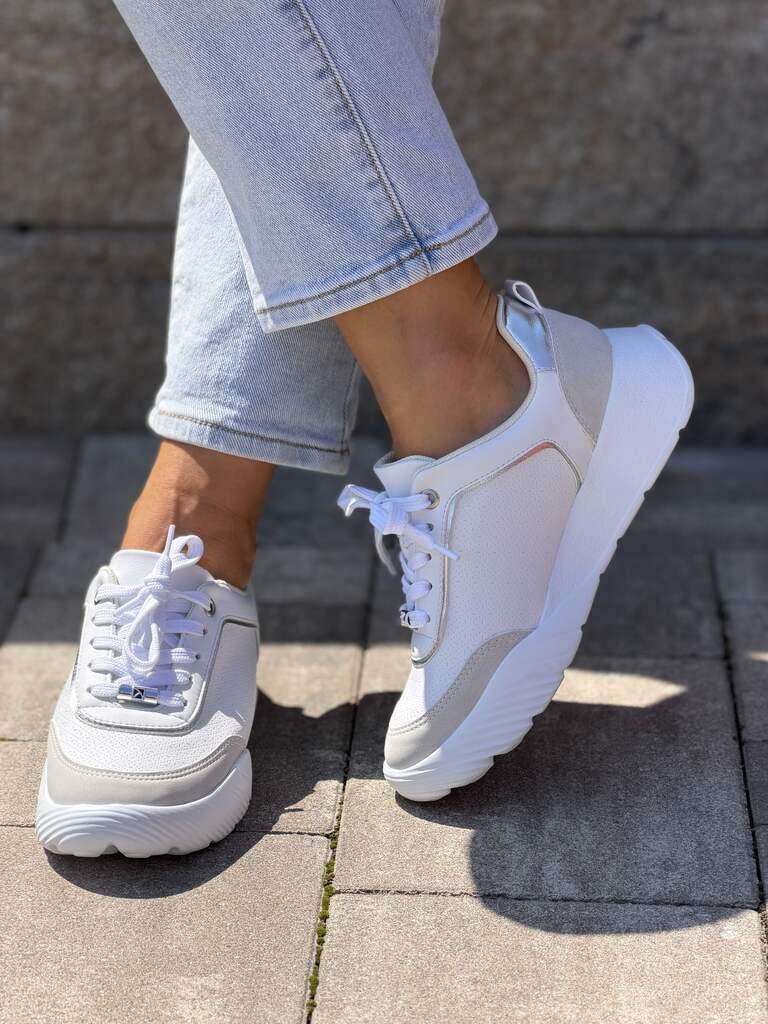 Białe lekkie sneakersy damskie Piccadilly 939018-1 - Do sukienki