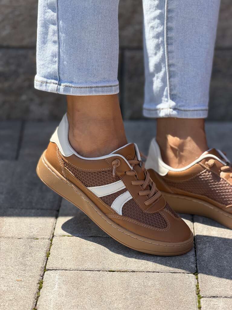 Brązowe komfortowe buty sportowe damskie z siateczką Piccadilly 985025-1