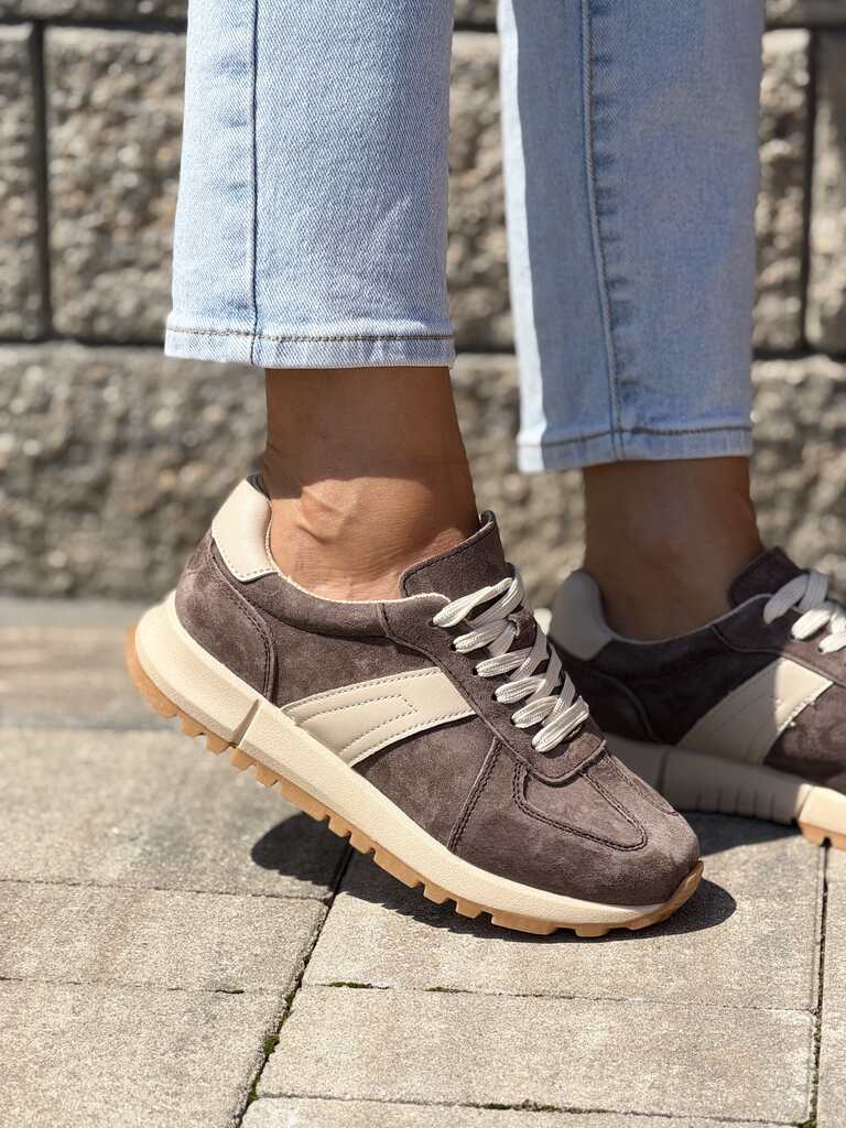 Brązowe sneakersy damskie skórzane na platformie Vinceza 93219 - Na jesień