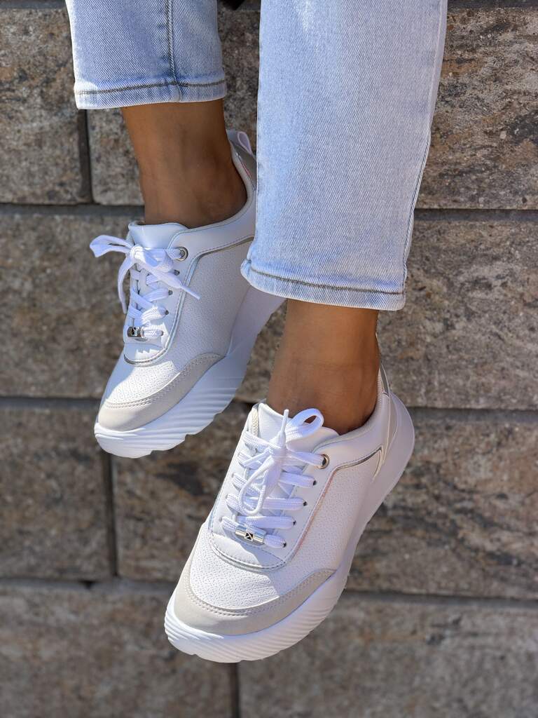 Białe lekkie sneakersy damskie Piccadilly 939018-1 - Styl klasyczny