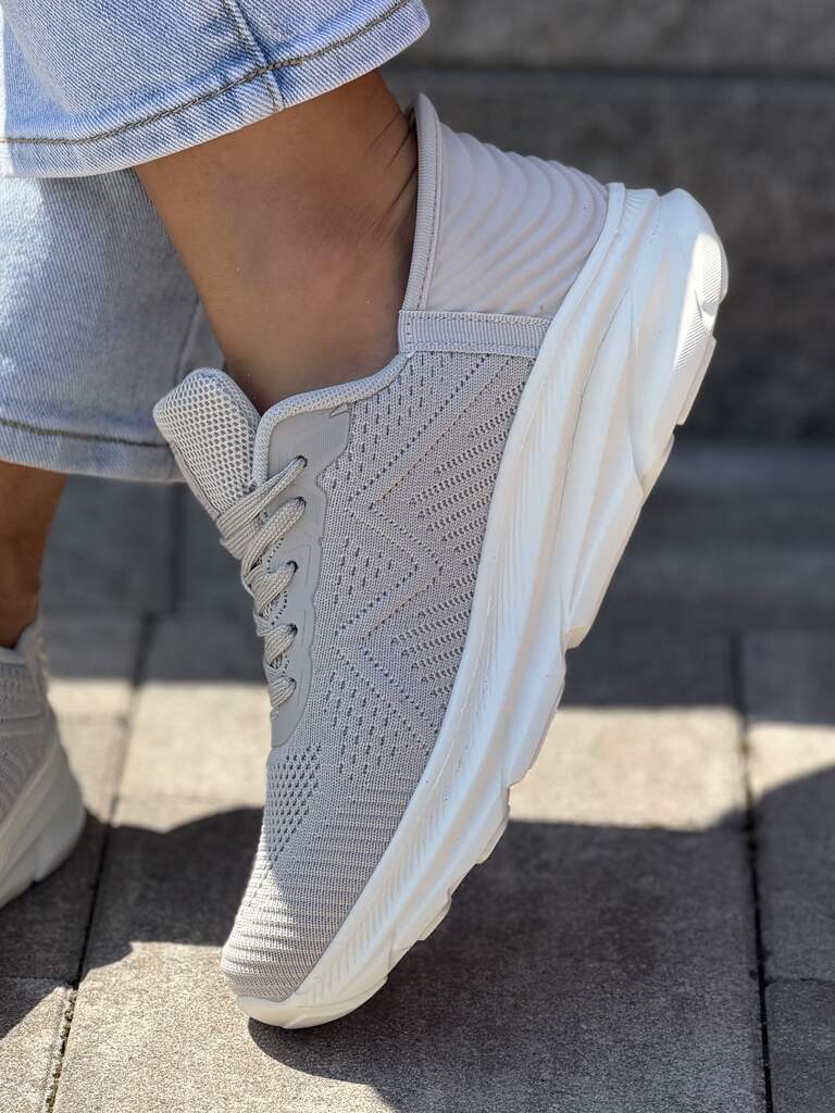Beżowe buty sportowe damskie siatkowe McBraun 9898 - Na jesień