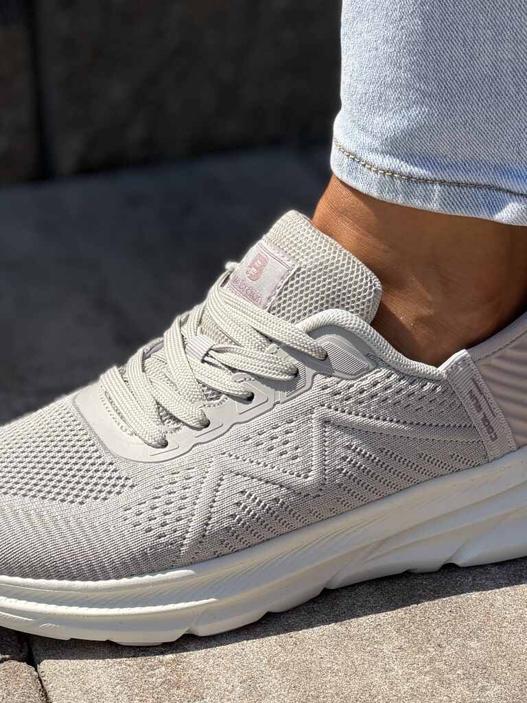 Beżowe buty sportowe damskie siatkowe McBraun 9898 - Do spodni