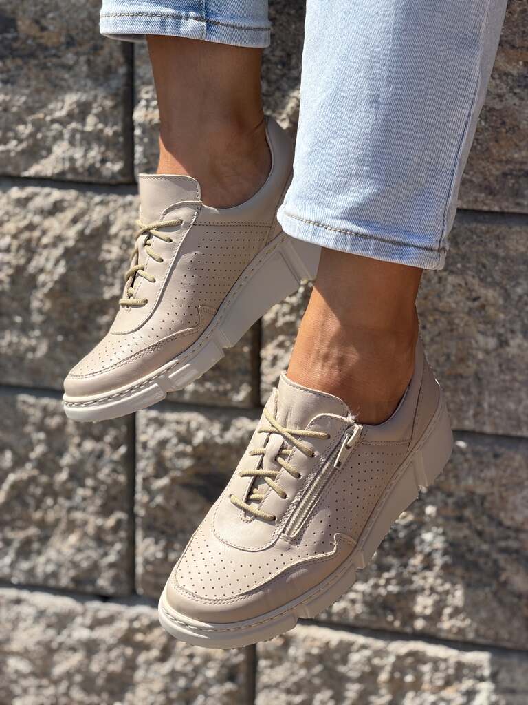 Beżowe skórzane sneakersy damskie na platformie Wasak 0710 - Na wiosnę