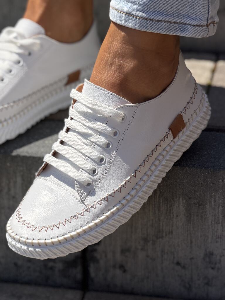 Brązowe komfortowe sneakersy damskie Piccadilly 938001 - Styl miejski