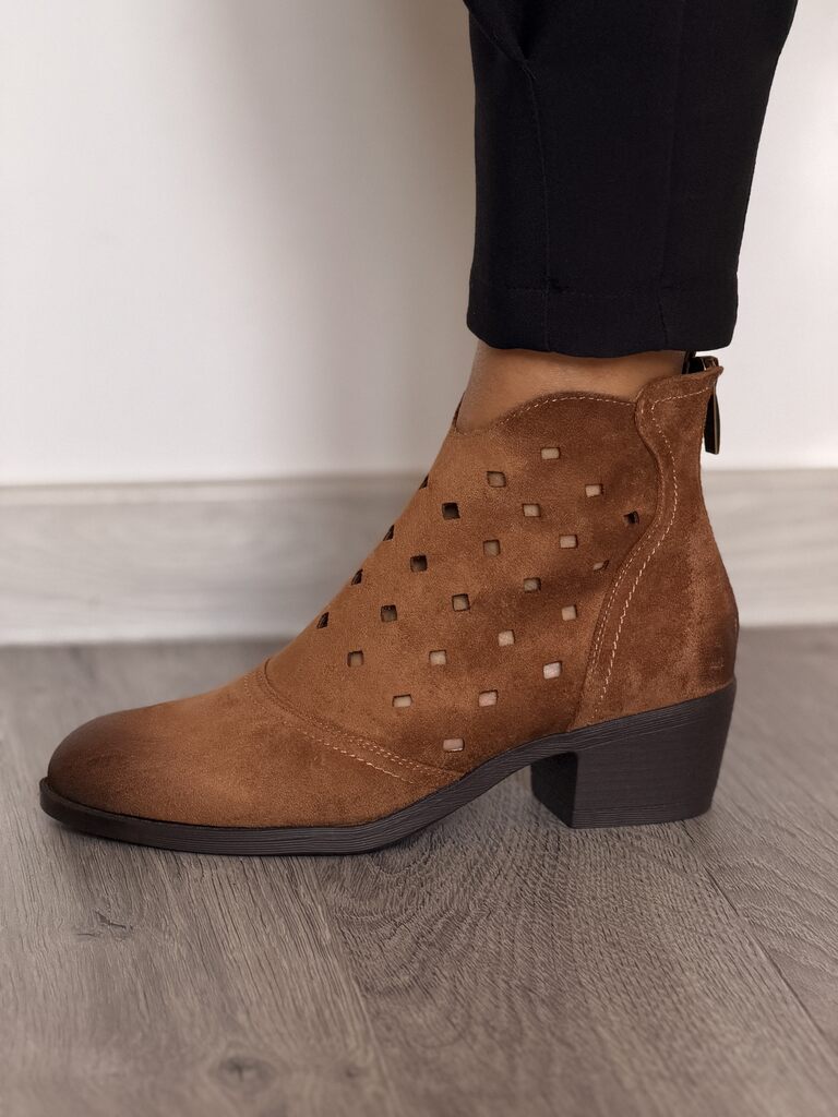 Skórzane brązowe botki damskie na niskim obcasie S.Barski D&A JC62-1042 - Styl casualowy