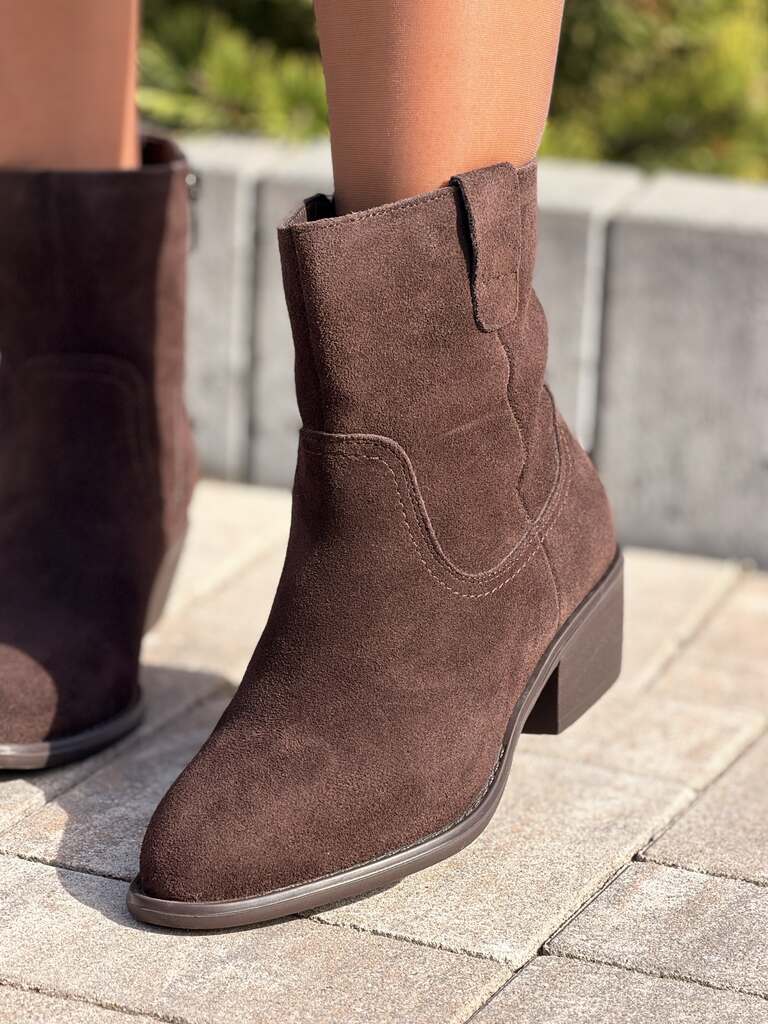 Brązowe botki damskie skórzane zamszowe na niskim obcasie Goodin ZH26701 - Styl casualowy