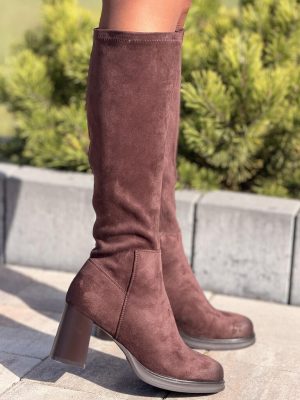 Brązowe kozaki damskie na obcasie z elastyczną cholewką Vinceza 58652 - Styl klasyczny
