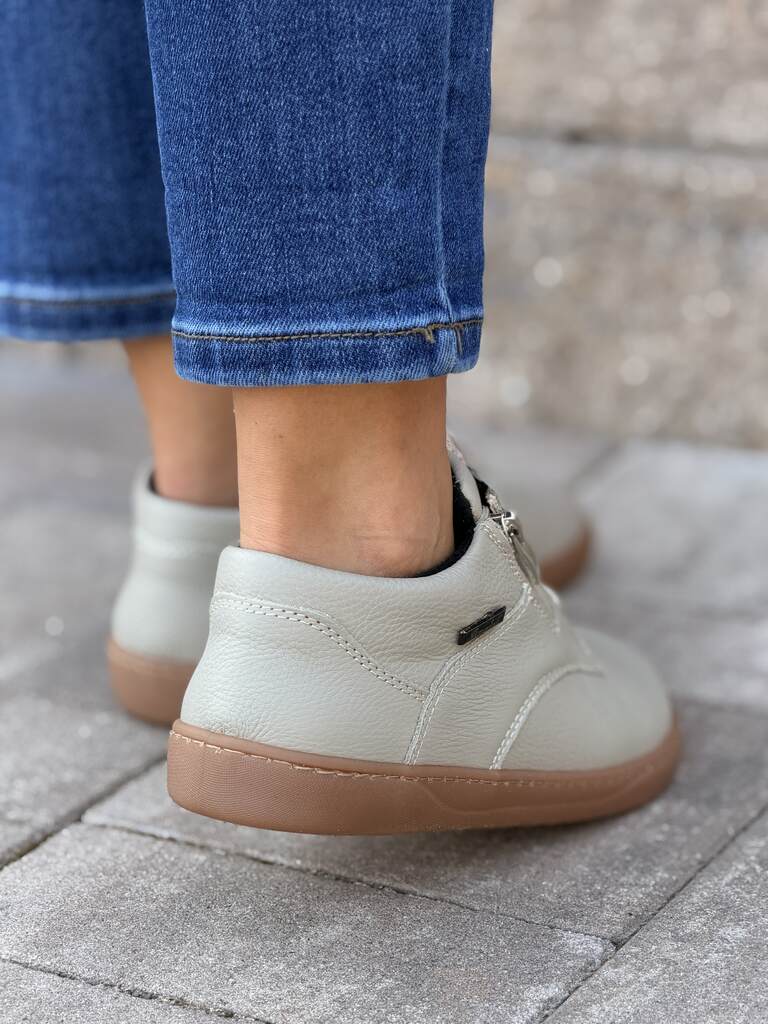 Szare skórzane półbuty damskie barefoot sznurowane na płaskiej podeszwie Amulet 349 - Do spodni